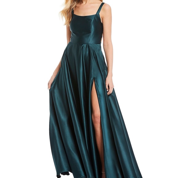 b darlin emerald green dress B Darlin Size 9/10 Emerald Formal – Young Forever Consignment